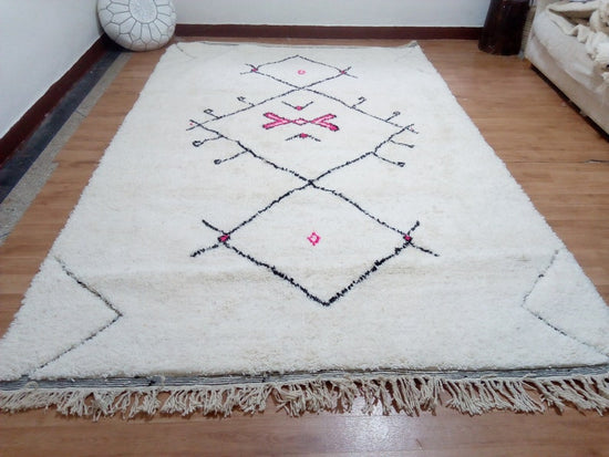Real Azilal Berber Carpet - 308x203cm - 3-Seat Sofa - Natural Wool - HAUGD4