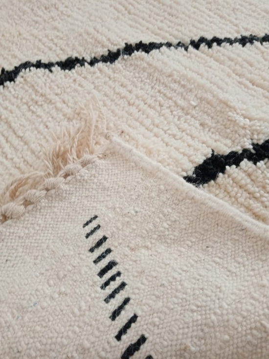 Wool Berber Carpet - 313x202cm - Natural Wool - JUL19